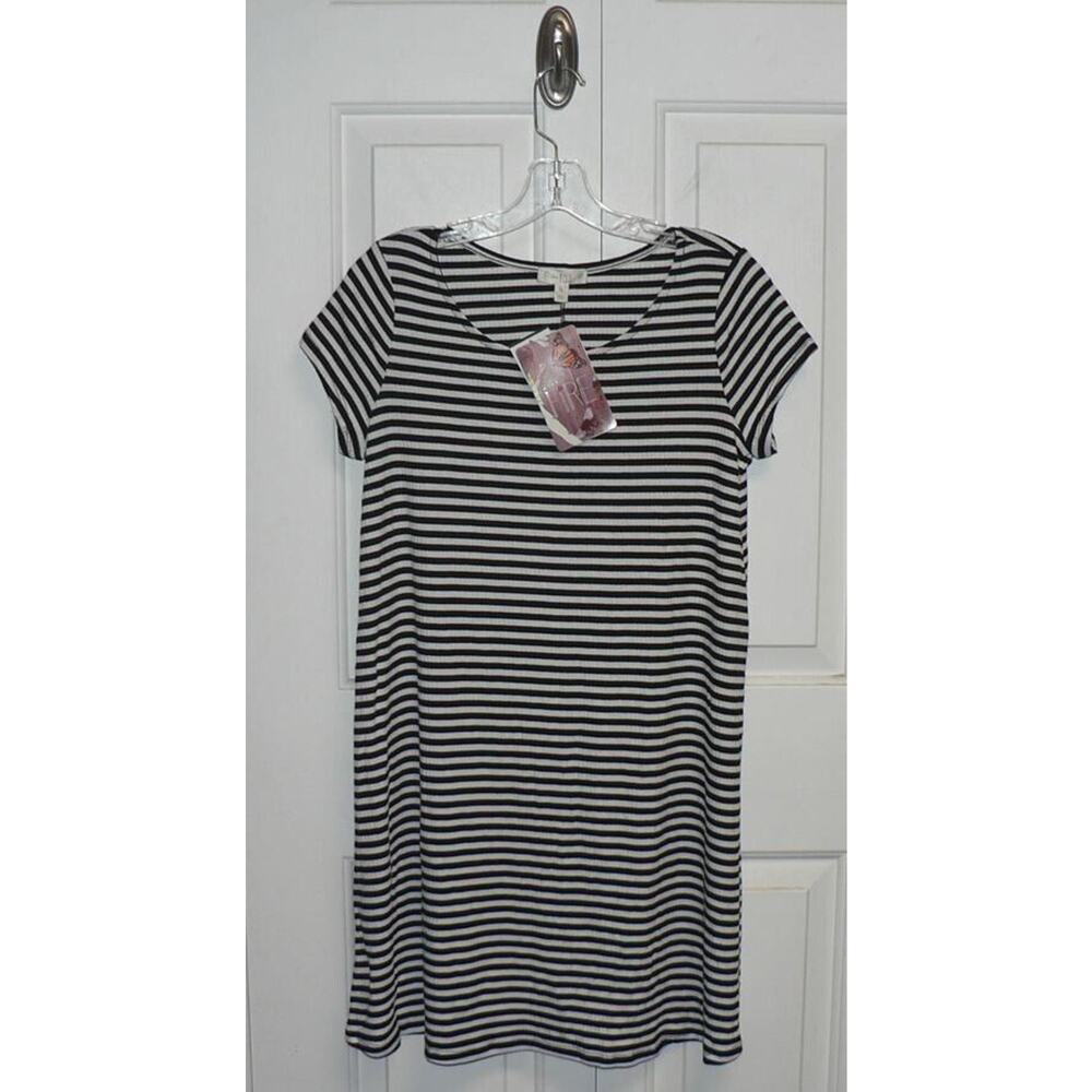 Love, Fire Girls Striped Skater Dress in Black & White Stripes‎ Size 14
